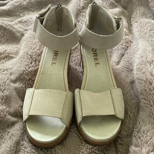 Womens Sorel Sandals size 8 Brand New